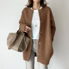 ™Lang myk cardigan med trykknapper – Minimalistisk & stilig