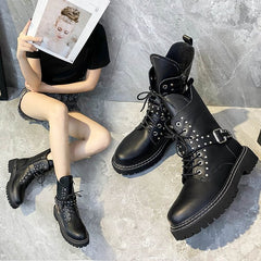™Bikerboots med nitar och robust sula