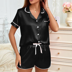 ™Satinknäppt pyjamas “Sweet Heart” – Fuchsia med svarta detaljer 