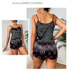 ™Svart satinpyjamas “Princess” med rosa 